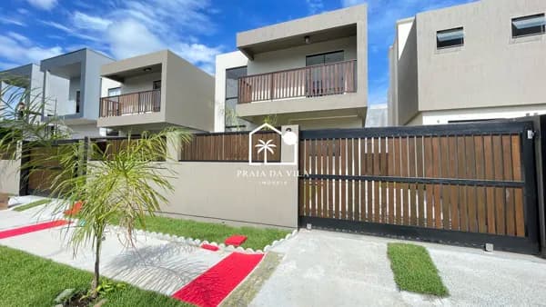 Casa com 2 Suítes (1 com Closet) em Loteamento Planejado