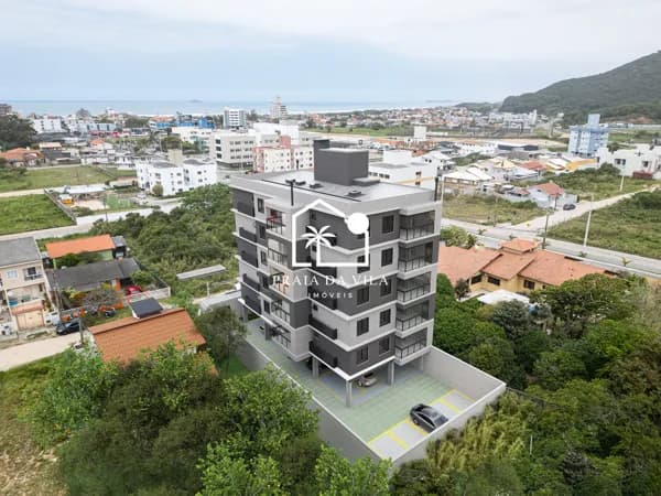 Residencial Costa Do Sol | Apartamento 2 Dormitórios com Suíte no Centro — Próximo à Praia e ao Comércio