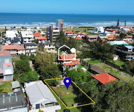 Terreno a 300m da Praia da Vila – Oportunidade Única em Imbituba/SC
