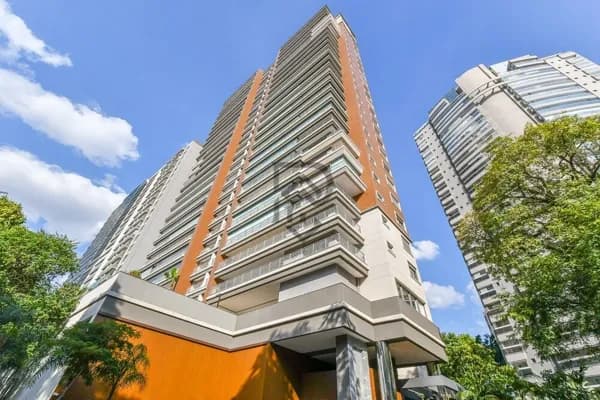 Apartamento Alto Padrão proximo ao parque andar alto vista livre