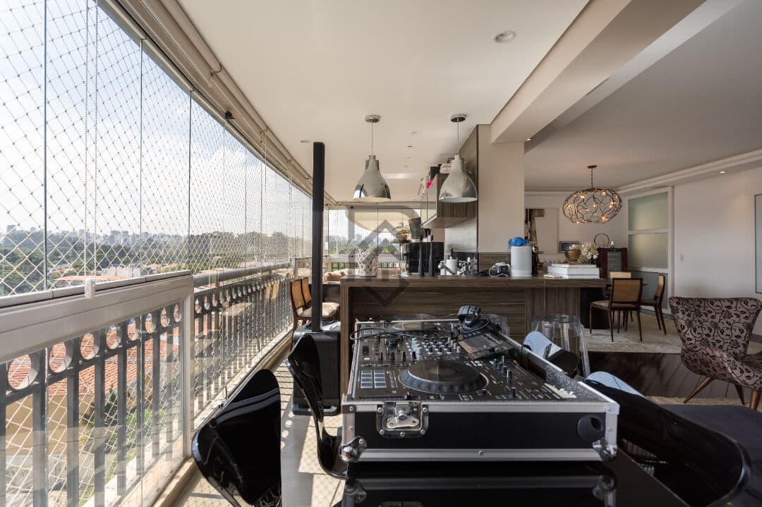 Apartamento Alto Padrão Vila Nova Conceição "porteira fechada"