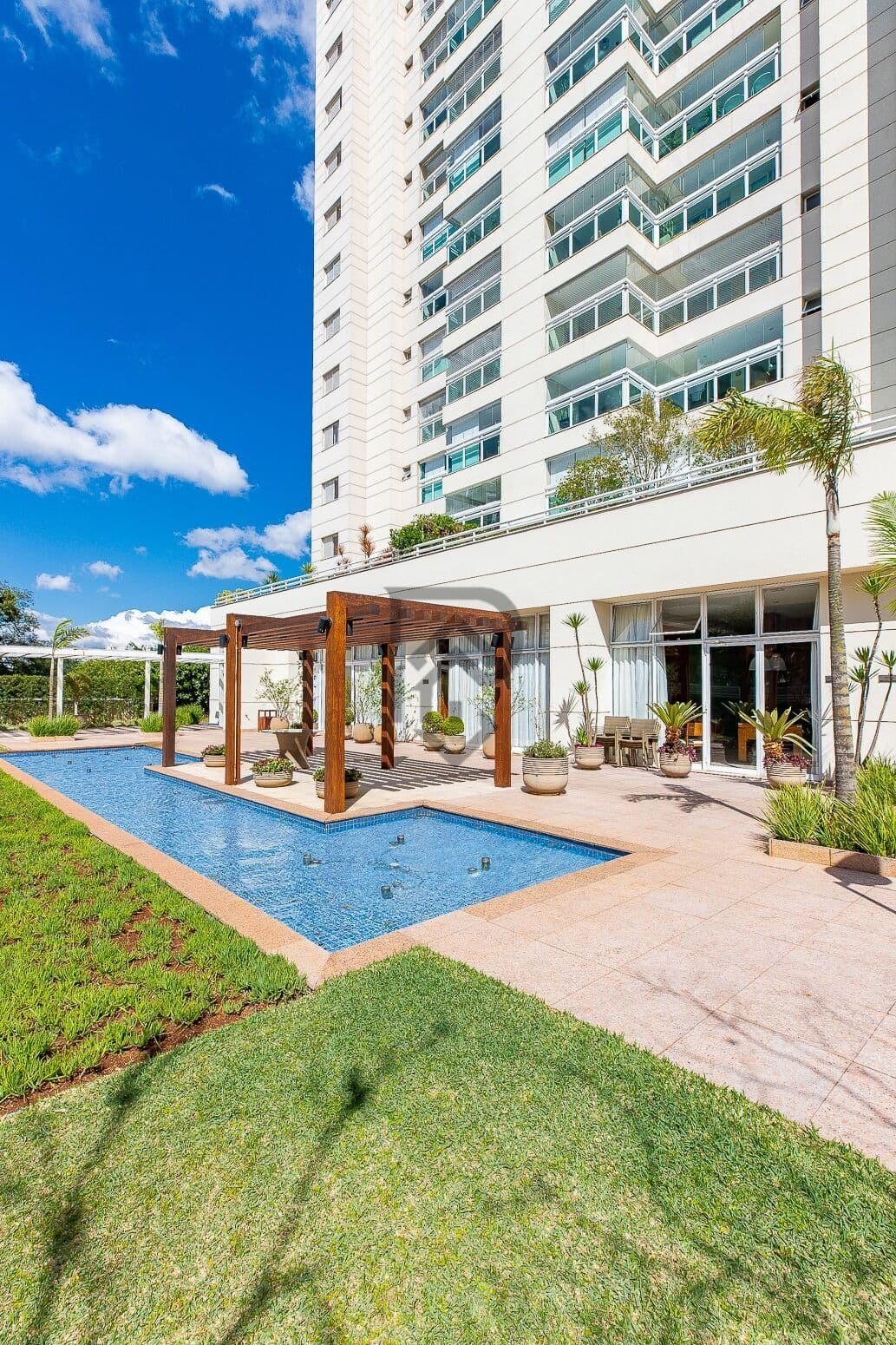 Apartamento campo belo vista livre andar alto