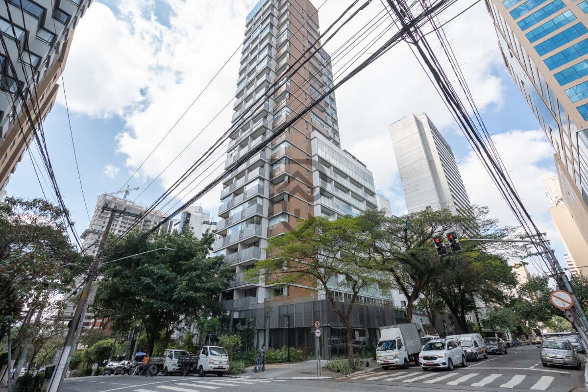 Apartamento lado Parque Ibirapuera Metrô Moema