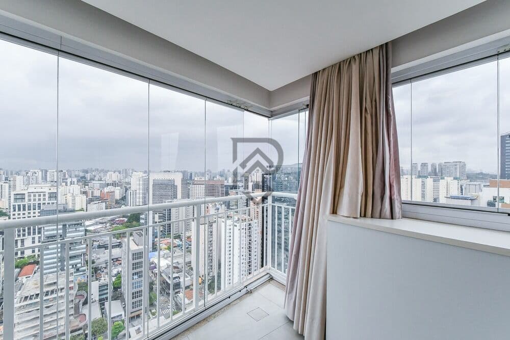 Apartamento andar alto proximo faria lima