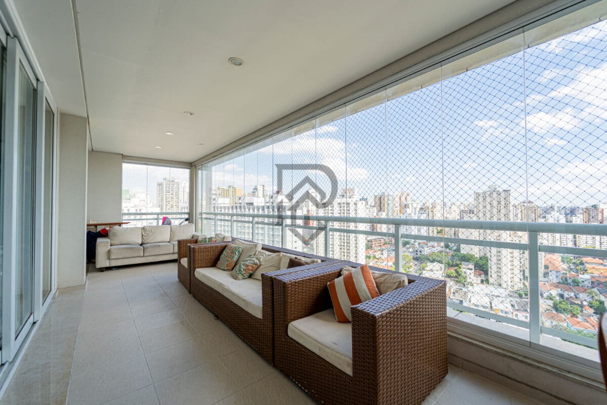 Apartamento Park One Ibirapuera andar alto visita livre