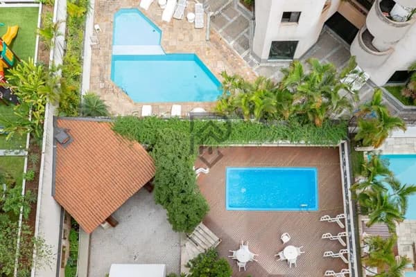 Apartamento Moema andar alto proximo metrô