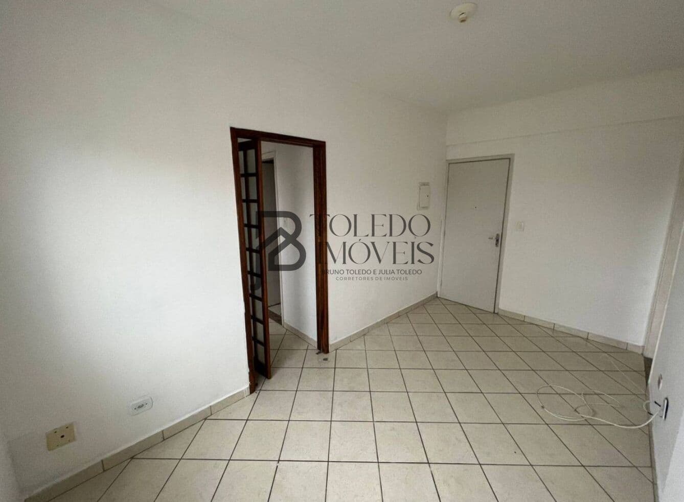 APARTAMENTO DE 01 DORMITÓRIO COM 01 VAGA À VENDA R$ 280.000,00 – BOQUEIRÃO, PRAIA GRANDE