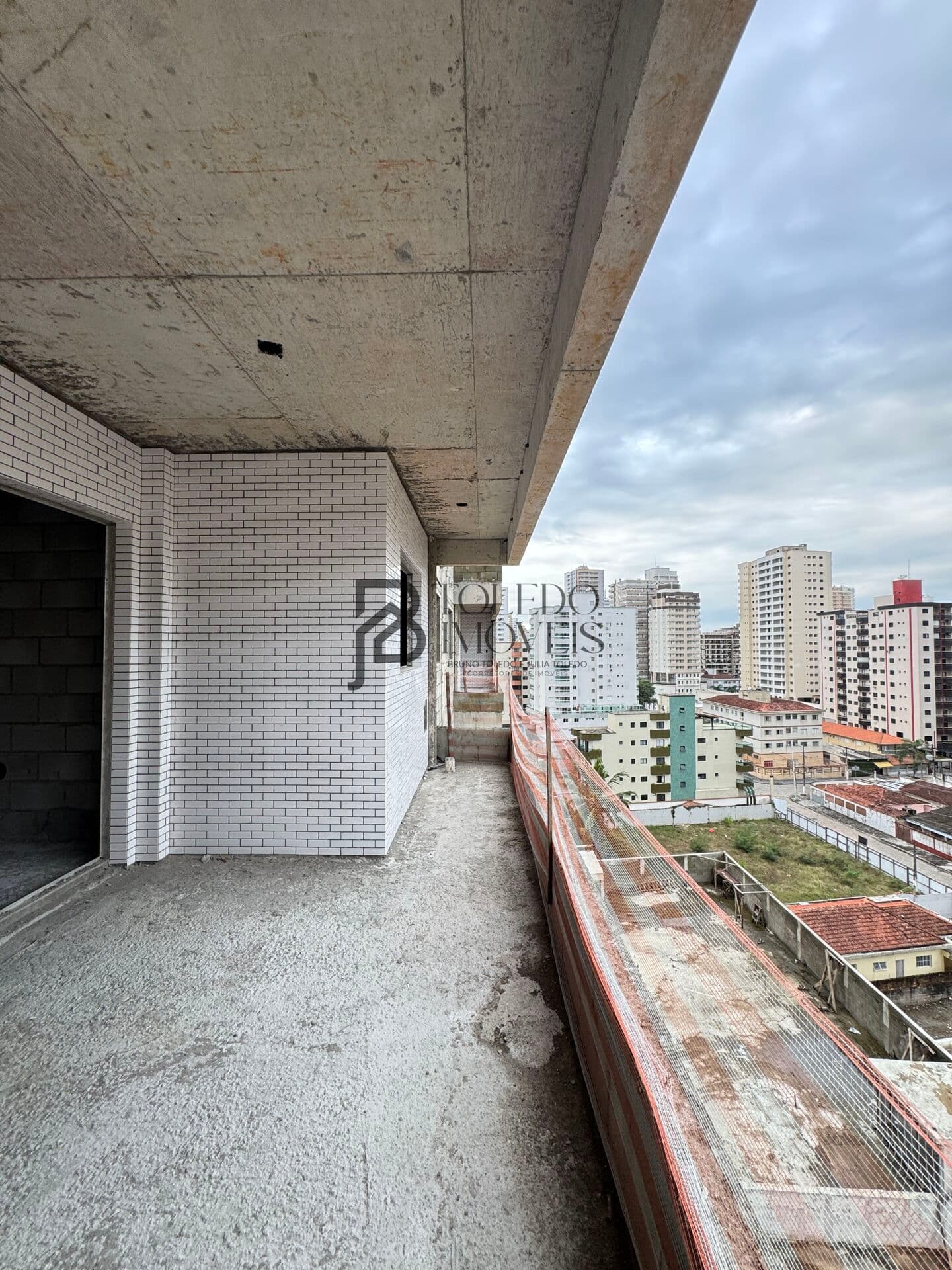 Lançamento em Praia Grande: Apartamento de 2 Dormitórios com 21 Itens de Lazer!