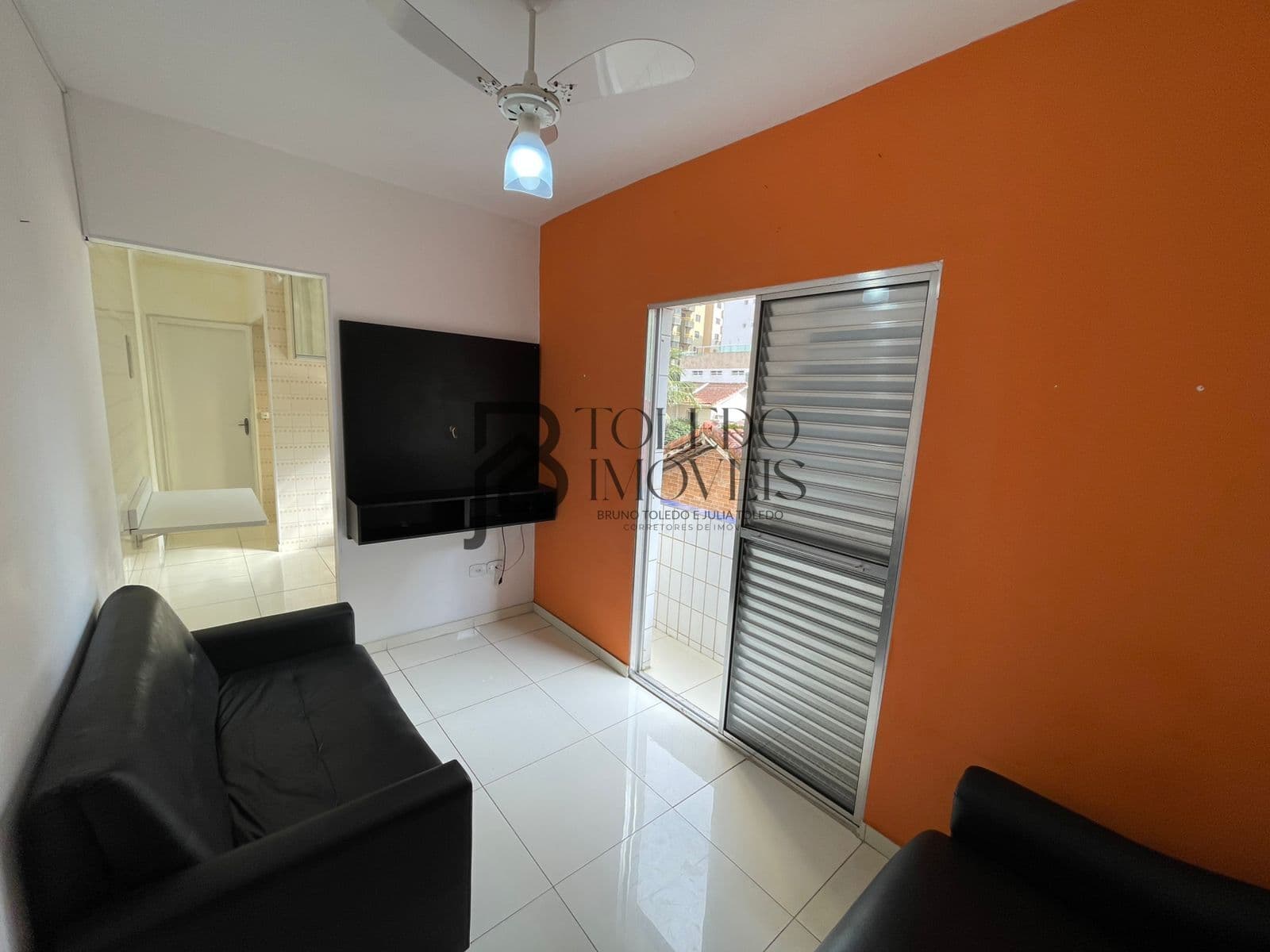 APARTAMENTO DE 01 DORMITÓRIO COM 01 VAGA À VENDA R$ 249.000,00 – PRAIA GRANDE