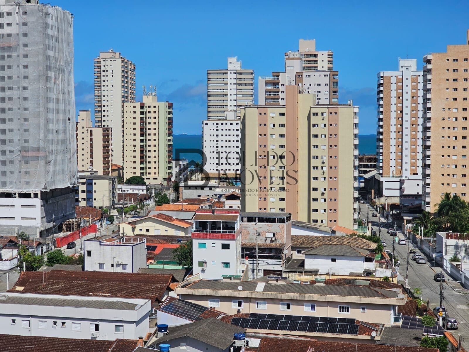 APARTAMENTO DE 02 DORMITÓRIOS COM 01 SUÍTE PARA LOCAÇÃO R$ 3.500,00 – AVIAÇÃO, PRAIA GRANDE