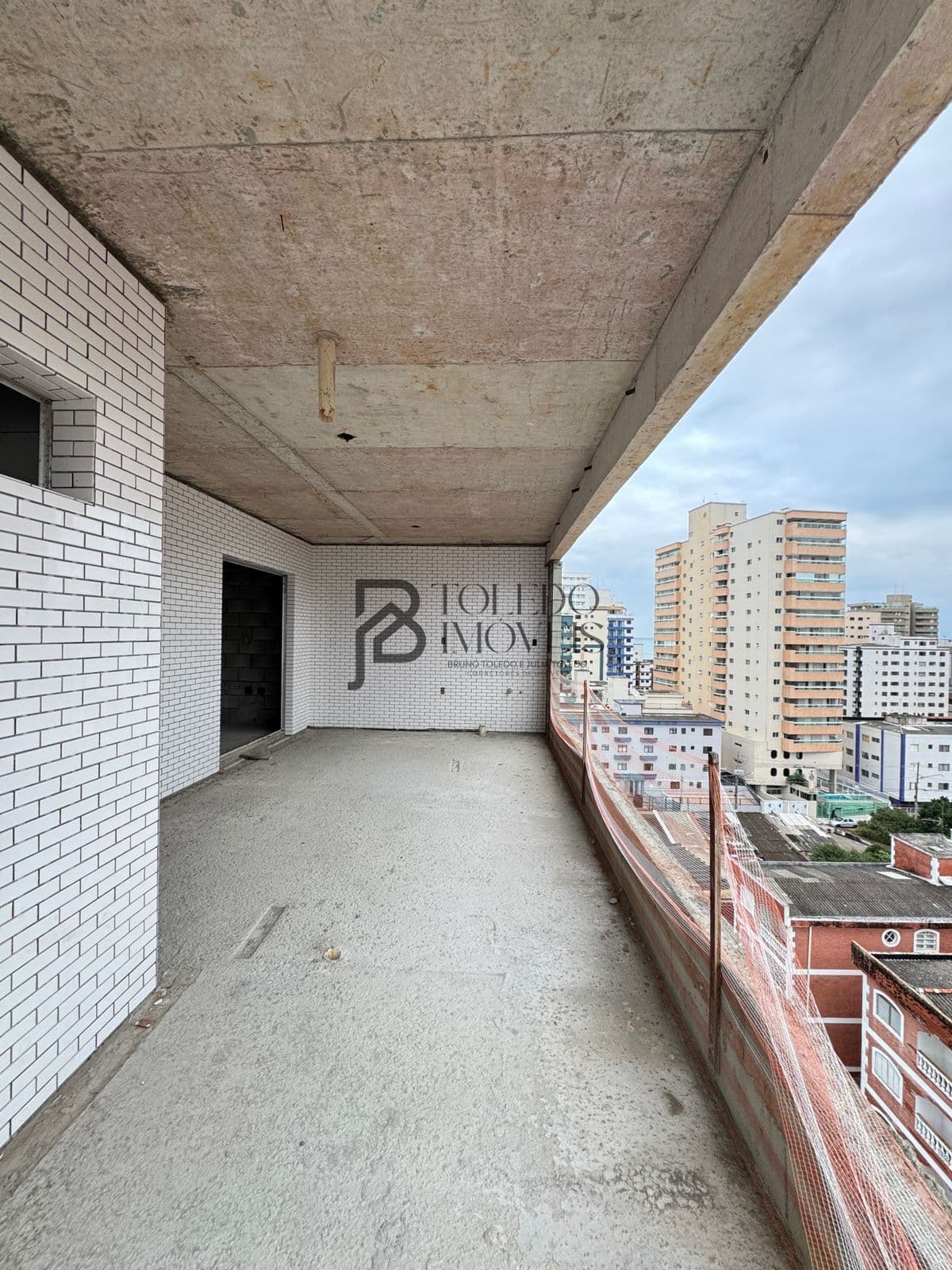 Lançamento 03 dormitórios com 02 suítes. frente rua e vista mar, Aviação - PG, financiamento em até 180 meses com a construtora