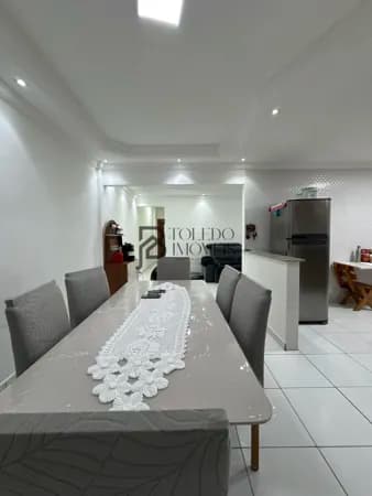 Apartamento de 2 Dormitórios sendo 1 suíte no bairro Caiçara - Praia Grande