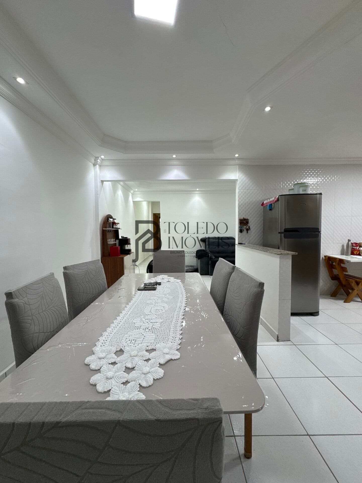 Apartamento de 2 Dormitórios sendo 1 suíte no bairro Caiçara - Praia Grande