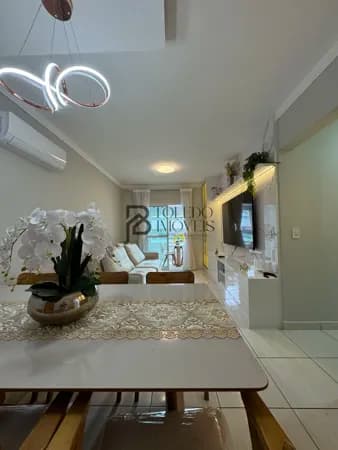 Apartamento com 2 Dormitórios com 1 Suíte no bairro Guilhermina - Praia Grande