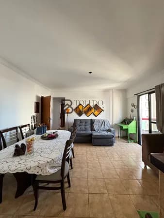 Apartamento 2 Dormitórios sendo 1 suíte no bairro Guilhermina - Praia Grande