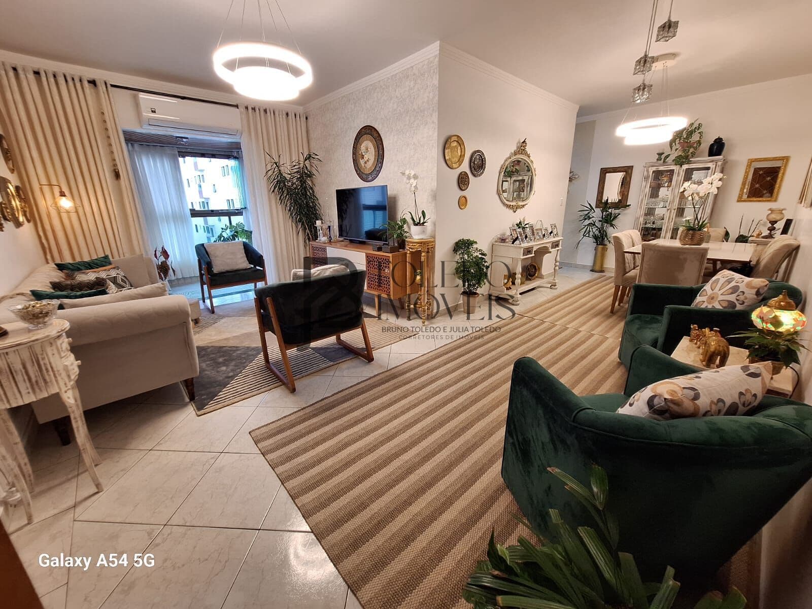 Apartamento 2 dormitórios sendo 1 suíte no bairro Guilhermina - Praia Grande
