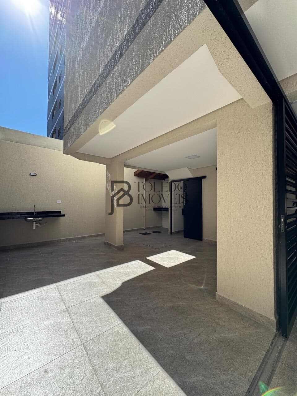 Casa Triplex de 2 dormitórios com suítes no bairro Tupi - Praia Grande