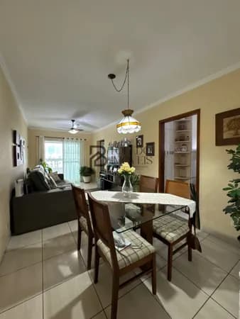 Apartamento 2 Dormitórios sendo 1 suíte no Bairro Guilhermina, Praia Grande!