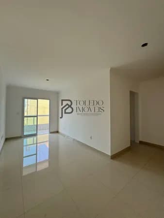 Apartamento Vista Mar com 2 Dormitórios sendo 1 suíte no bairro Guilhermina - Praia Grande
