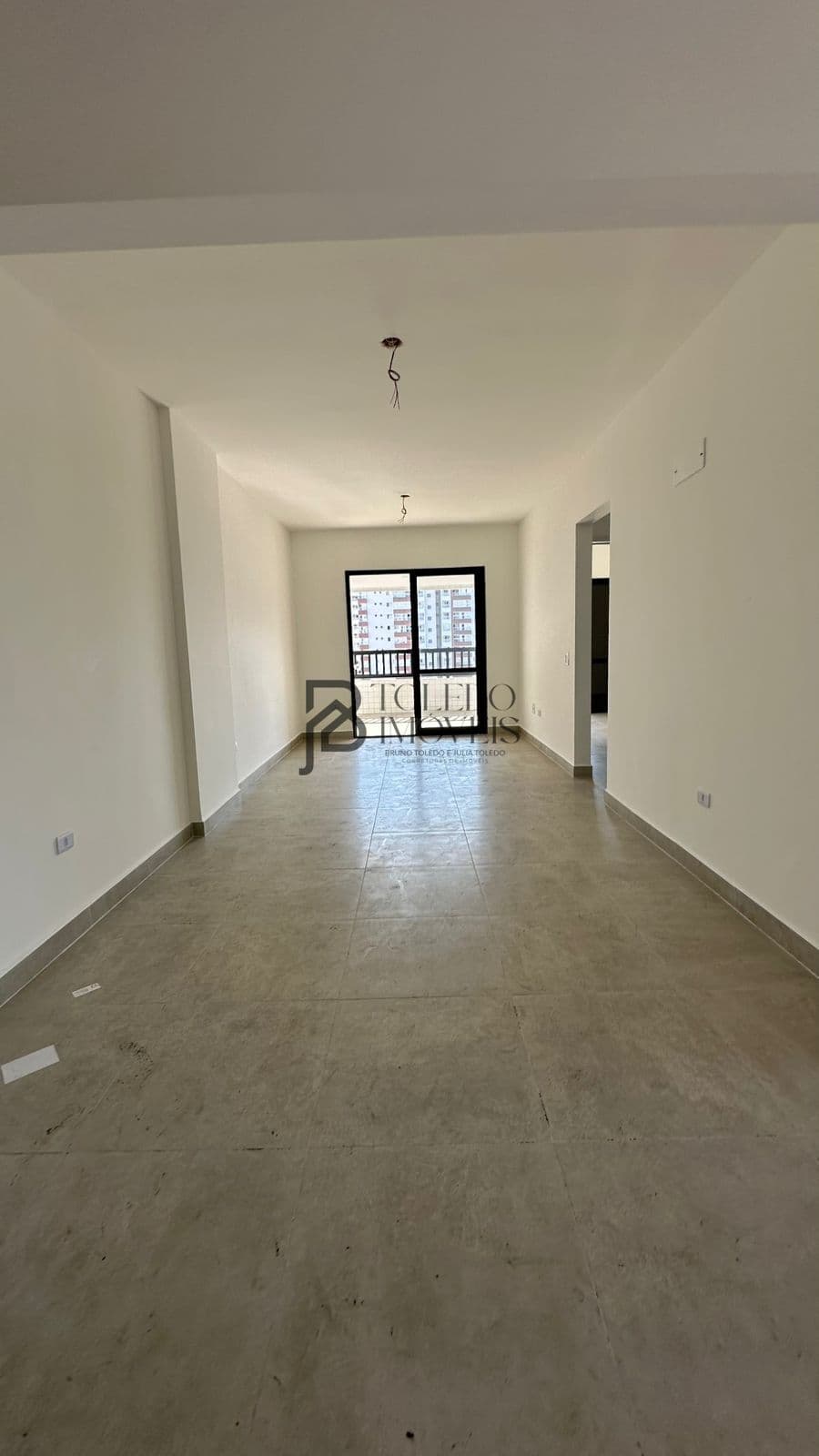 Apartamento de 2 Dormitórios com suítes no bairro Guilhermina - Praia Grande