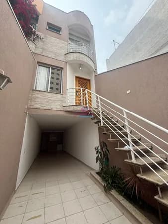 SOBRADO LINDO - VENDA OU LOCAÇÃO!!!