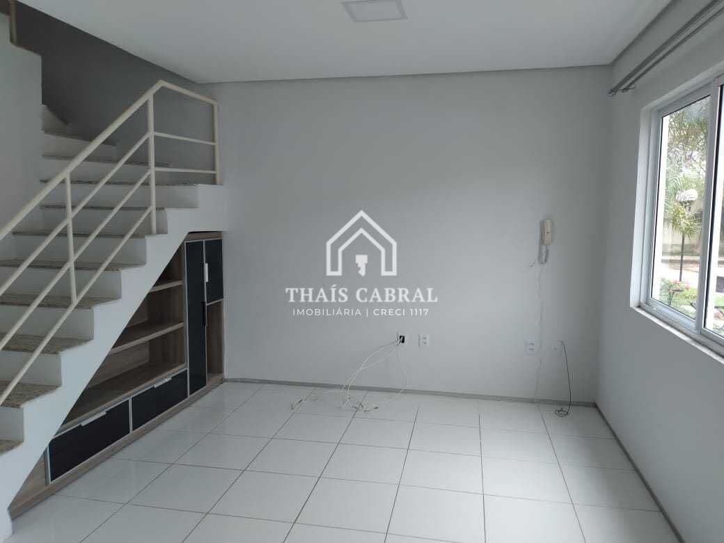Casa Duplex a venda no Condomínio Villagio Giardino