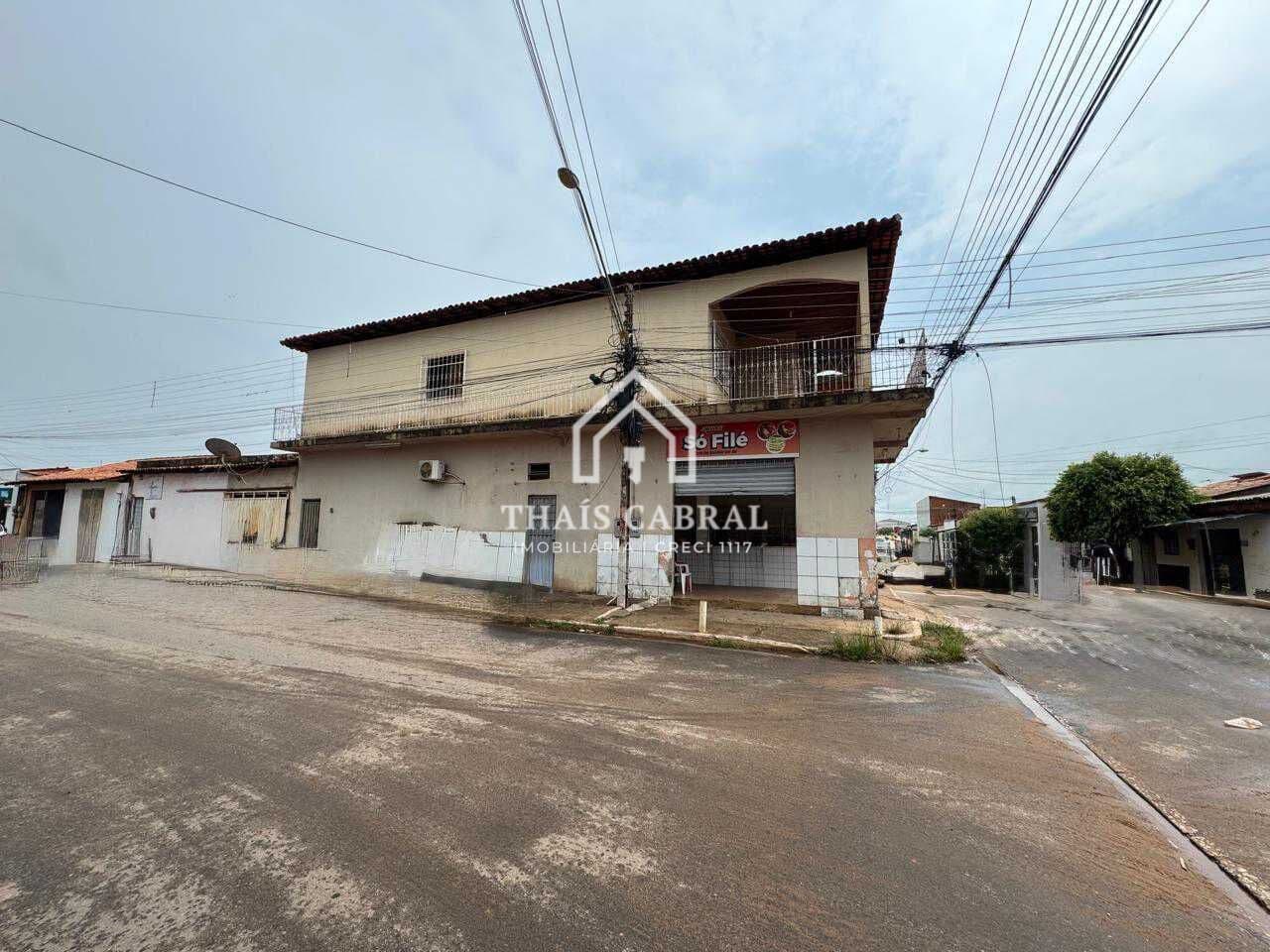 Casa Padrão para venda - Vila Nova