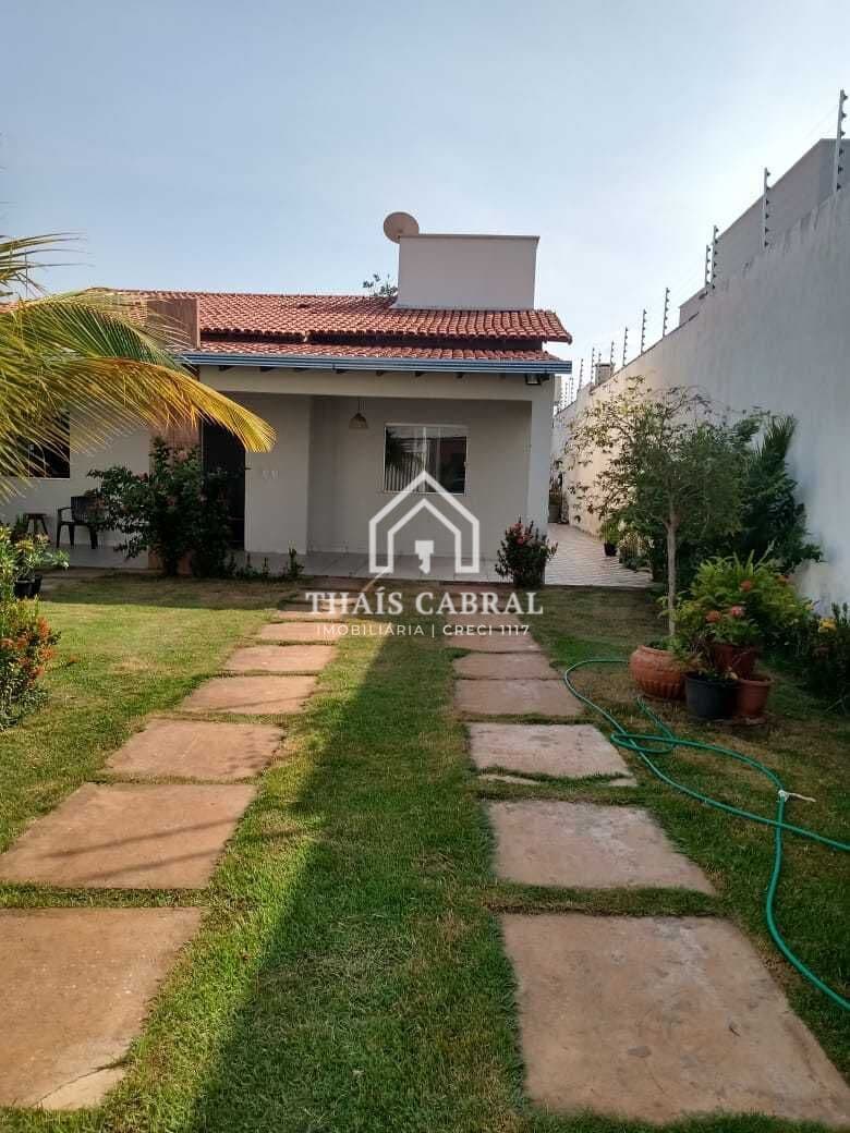 Casa Padrão à Venda- Parque das Mansões