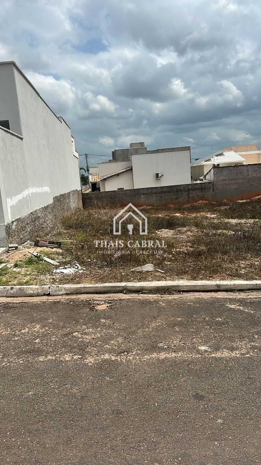 Terreno a venda em Condomínio - Mansões Paris