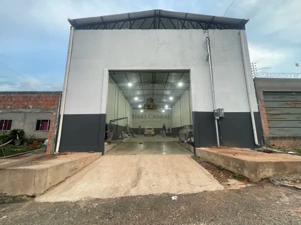Galpão/Depósito/Armazém em Davinópolis - Centro