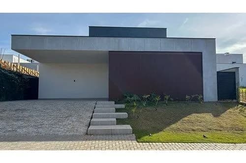 Casa de Alto Padrão para Locação – Alphaville Nova Esplanada 3