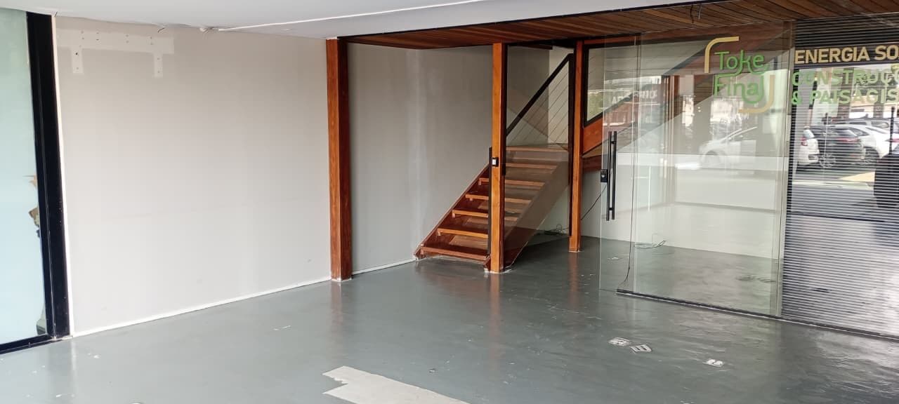 Salão Comercial para Locação – 75 m²