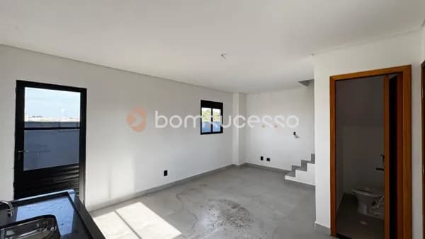 Cobertura com 2 dormitórios à venda, 50 m² por R$ 750.000 - Vila Invernada - São Paulo/SP