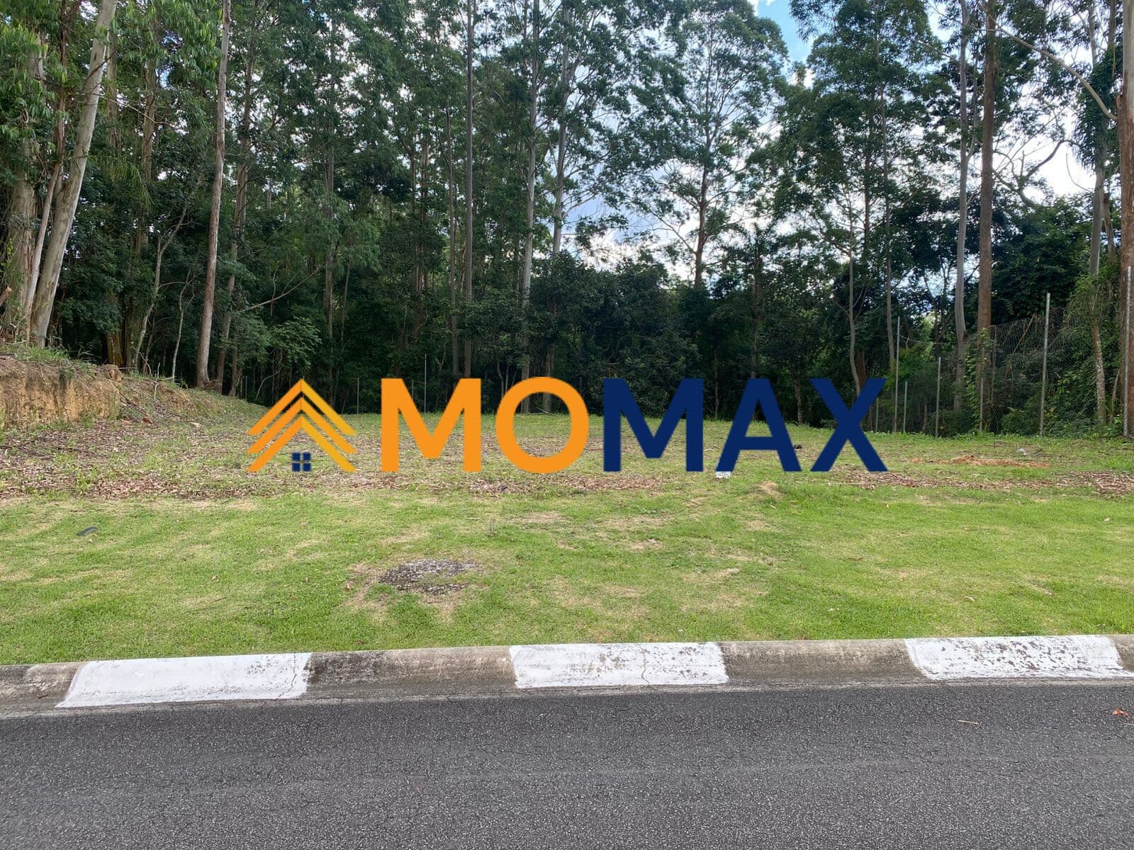 Terreno a Venda em Condomínio em Vargem Grande Paulista - SP