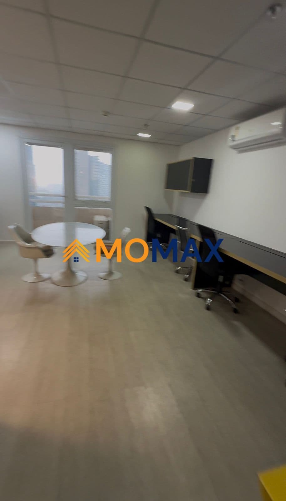 Sala Comercial LED Barra Funda – 35m² com vaga e pronta para uso
