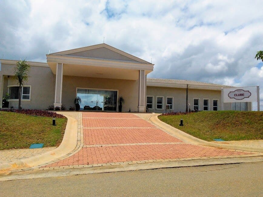 Terreno a Venda em condominio de Alto Padrão em Vargem Grande Paulista.