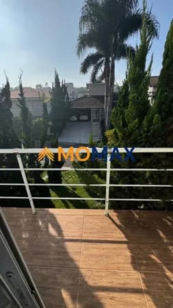 Casa disponível para locação no Condomínio Santa Adélia.