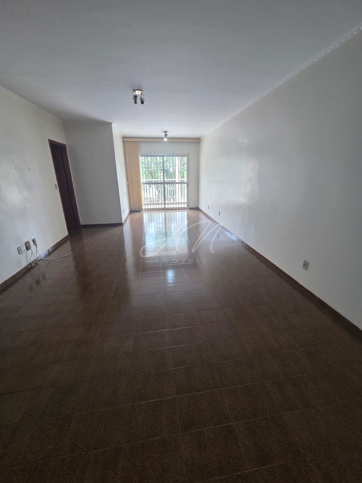 Apartamento à Venda no Jardim Americano – 3 Quartos, 120m², Sacada e Garagem | Rio Preto