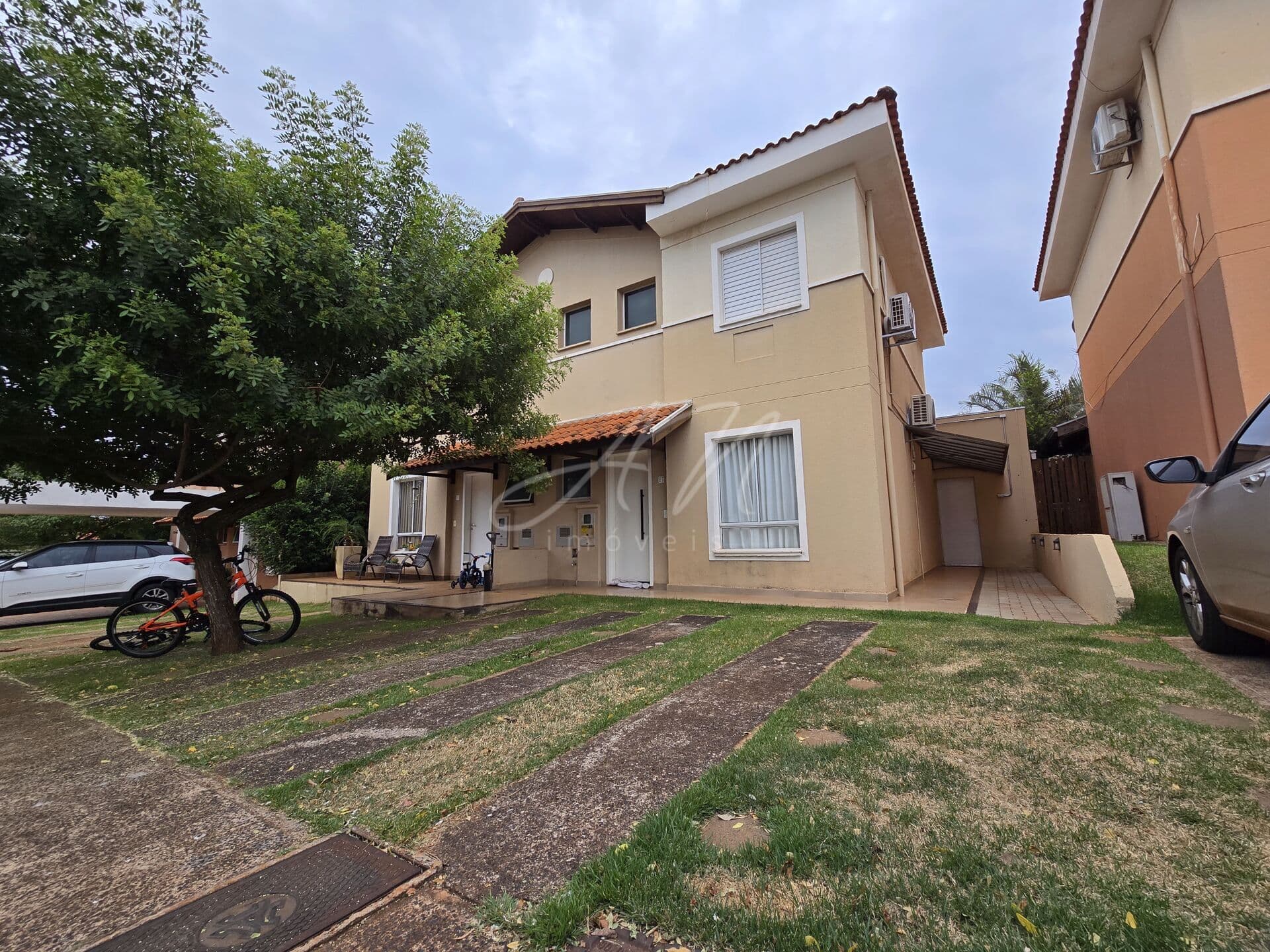 Casa Sobrada à venda no Condomínio Giardino 1 – São José do Rio Preto | 3 dormitórios, área gourmet e energia solar
