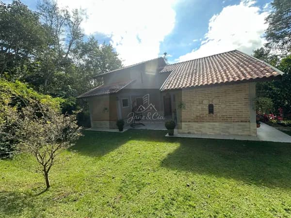 Linda chácara 07 suites à venda no Loteamento Cortina D`ampezzo, em Santo Antônio do Pinhal
