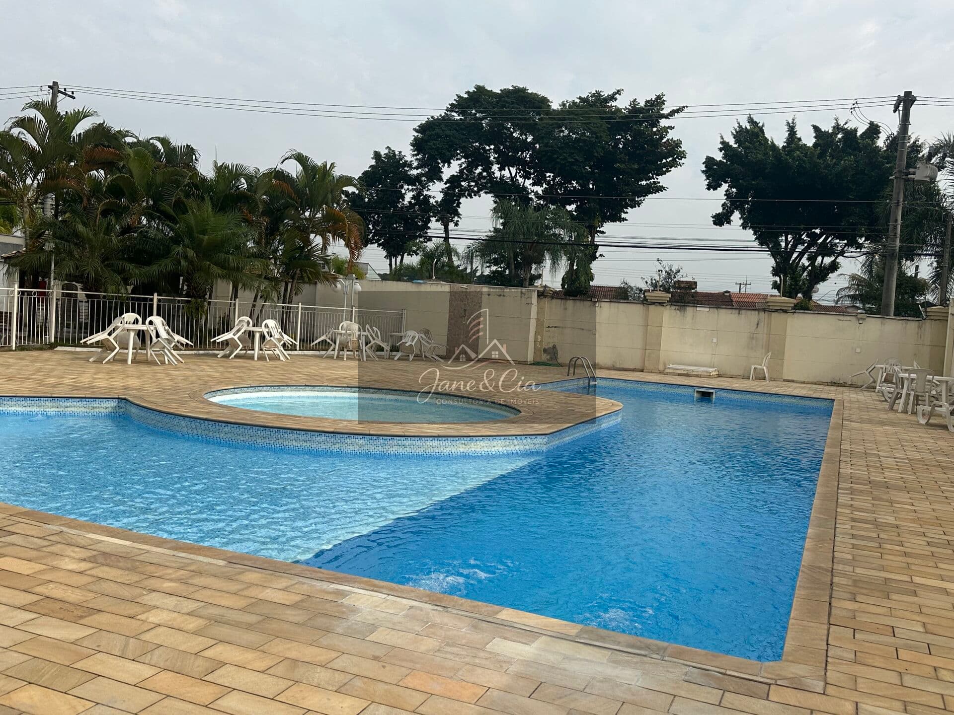 Apartamento com 2 dormitorios + suite - Jaragua, Taubaté/SP
