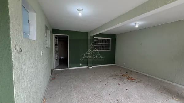 Sobrado com 3 dormitórios na Cecap em Taubaté - R$270.000,00
