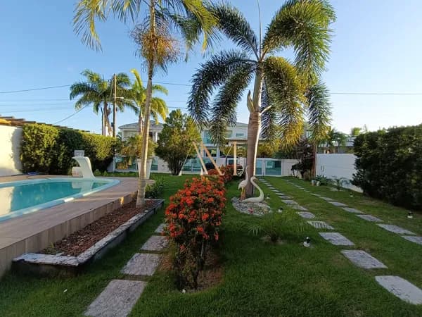 OPORTUNIDADE!!LINDA CASA REFORMADA E MOBILIADA EM VILAS DO JACUÍPE!!!