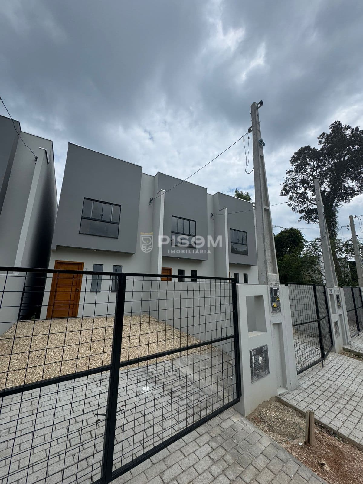 SOBRADOS 2 SUÍTES PRÓXIMO AO CENTRO NA SÃO PEDRO BRUSQUE