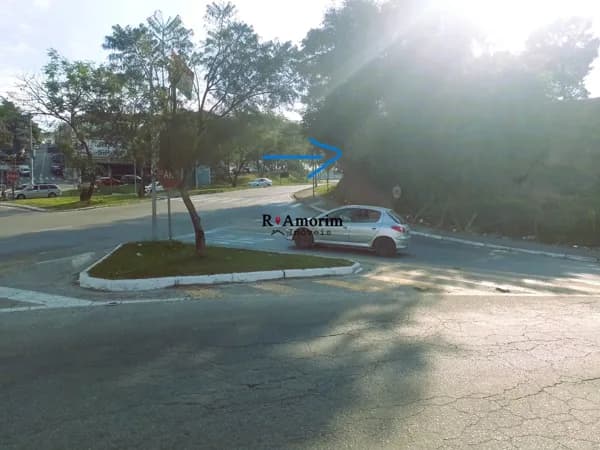 Terreno comercial a venda na Estrada Romeiros em Barueri