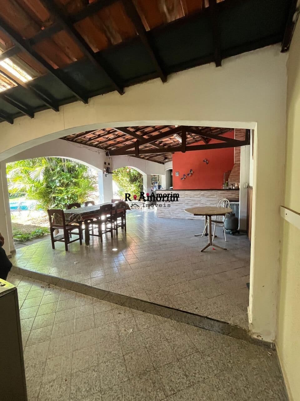 Casa térrea a venda no bairro Mayard em Itu, com ampla area de lazer