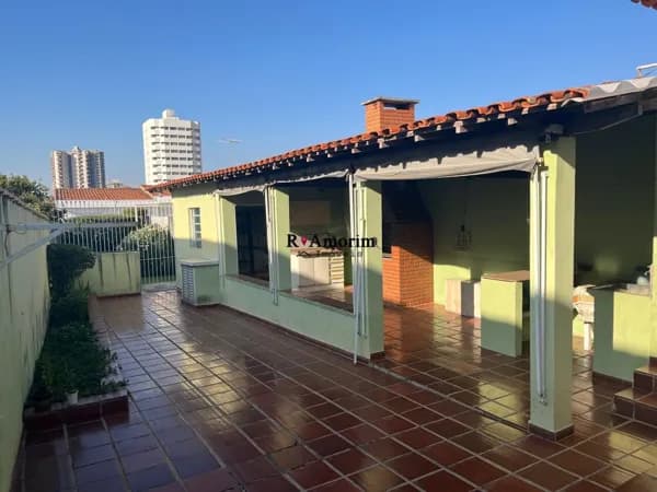 Casa t[errea a venda na Rua Santa Rita em Itu SP