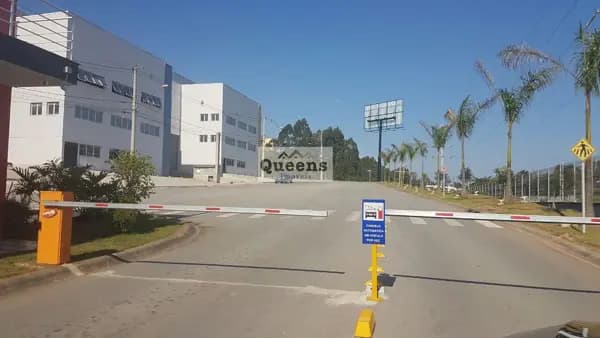 CENTRO EMPRESARIAL RAPOSO TAVARES