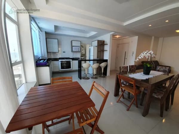 Apartamento Alto Padrão para Aluguel em Meia Praia Itapema-SC