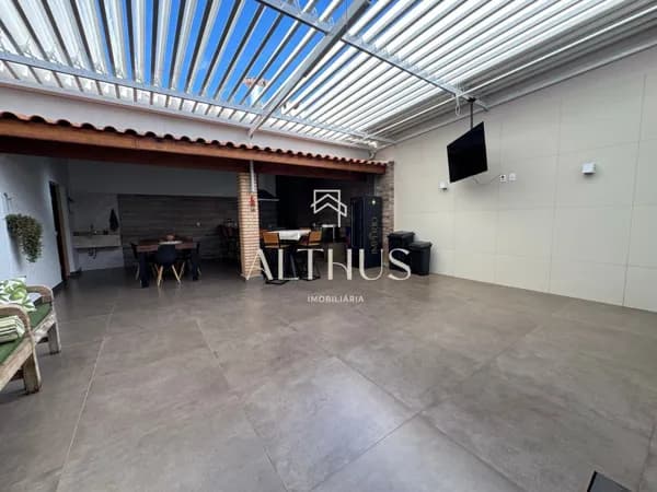 Casa em Poços de Caldas - Jardim das Hortênsias